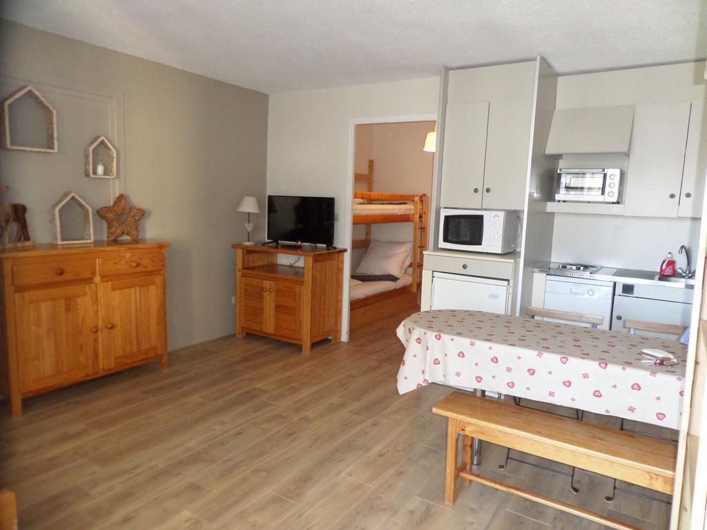 Appartements Les Balcons Du Soleil Font-Romeu-Odeillo-Via Exterior foto